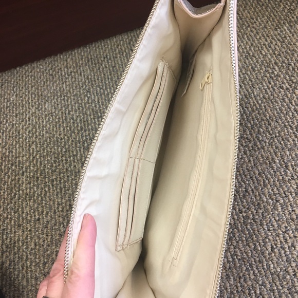 Cute clutch - Picture 3 of 3